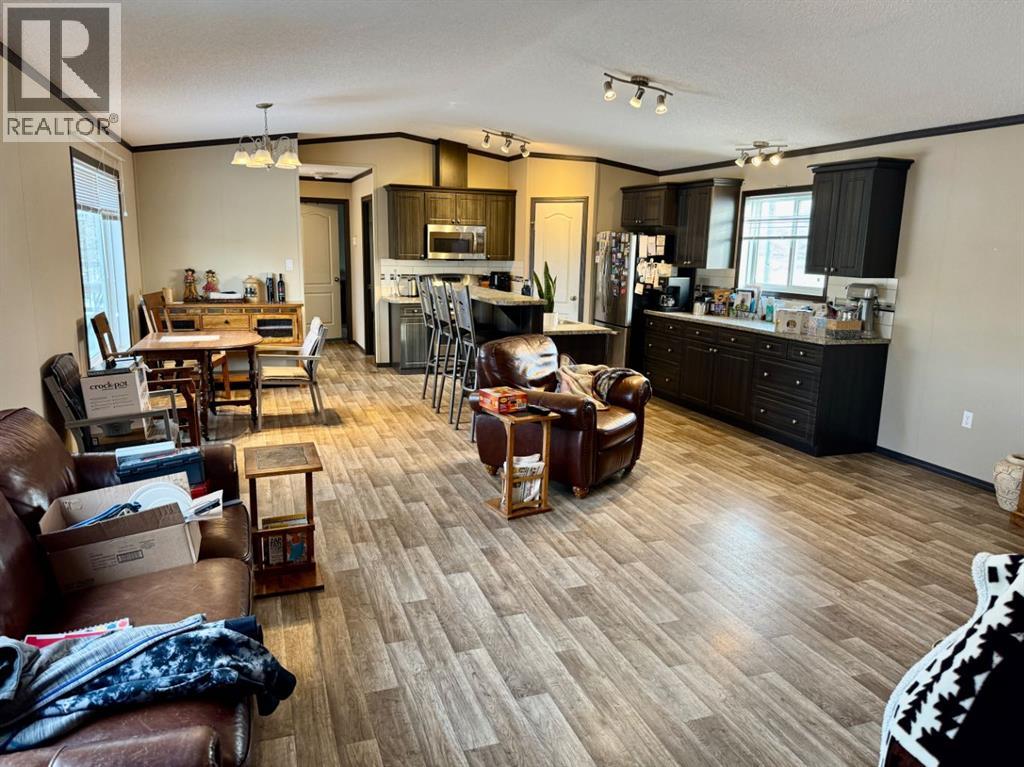 95041a Hwy 2, Fort Macleod, Alberta  T0L 1Z0 - Photo 8 - A2272620