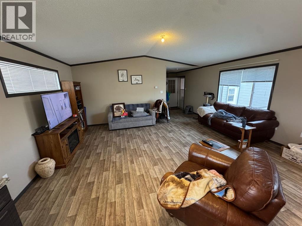 95041a Hwy 2, Fort Macleod, Alberta  T0L 1Z0 - Photo 9 - A2272620