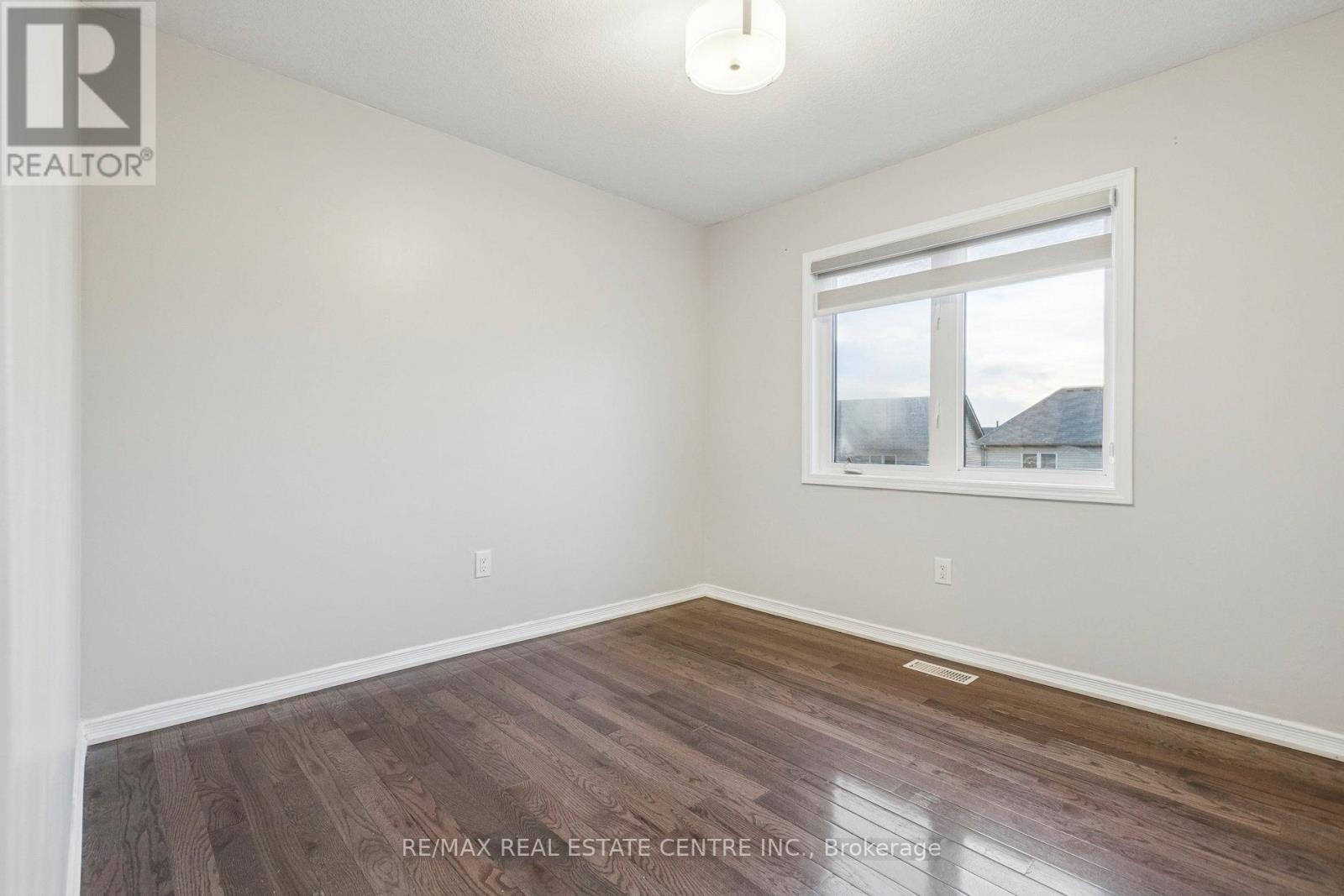 Upper Level - 16 Carroll Lane, Brantford, Ontario N3T 0J5 - Photo 39 - X12583088