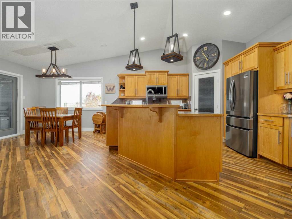 11 Link Spur, Claresholm, Alberta  T0L 0T0 - Photo 6 - A2271208