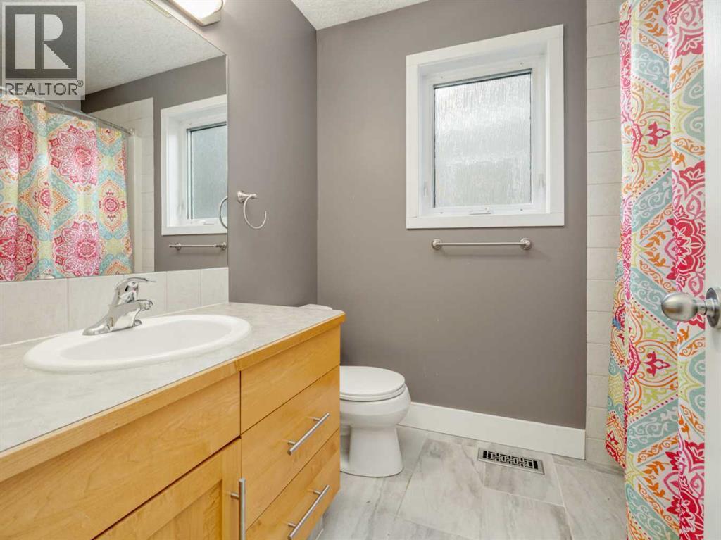 11 Link Spur, Claresholm, Alberta  T0L 0T0 - Photo 22 - A2271208