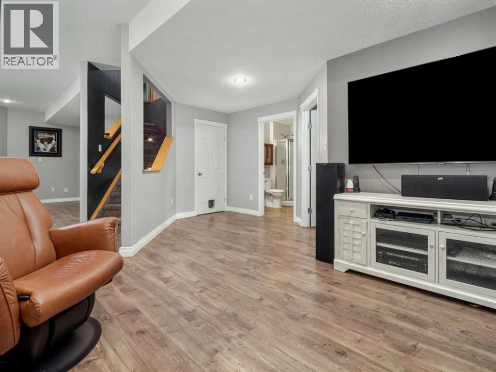 11 Link Spur, Claresholm, Alberta  T0L 0T0 - Photo 24 - A2271208