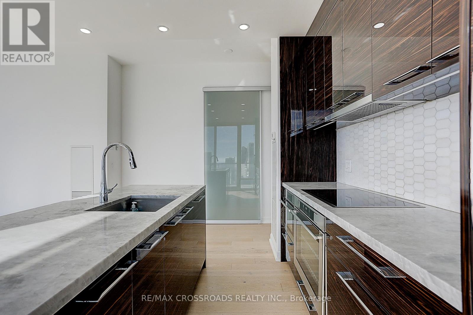 4310 - 488 University Avenue, Toronto, Ontario  M5G 0C1 - Photo 21 - C12583622