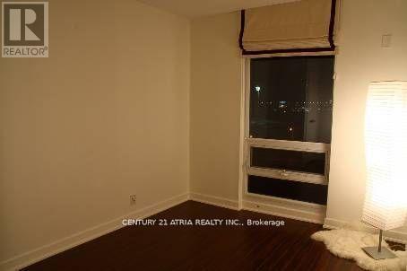 911 - 381 Front Street W, Toronto, Ontario  M5V 3R8 - Photo 4 - C12583644