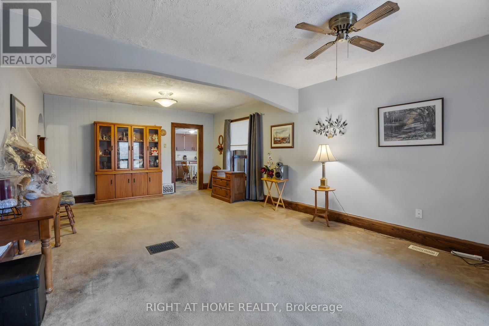 157 Park Road S, Oshawa, Ontario  L1J 4H1 - Photo 5 - E12583620