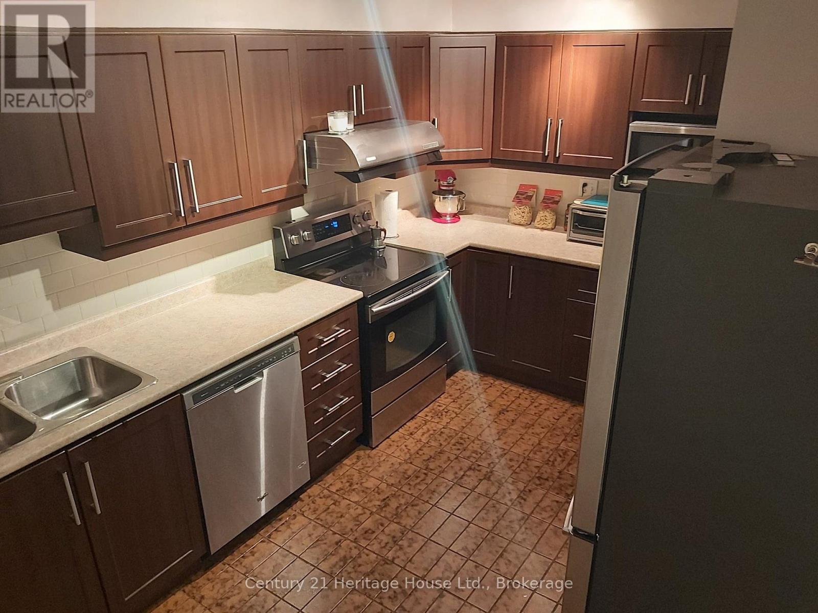 609 - 45 Carlton Street, Toronto, Ontario M5B 2H9 - Photo 8 - C12583712