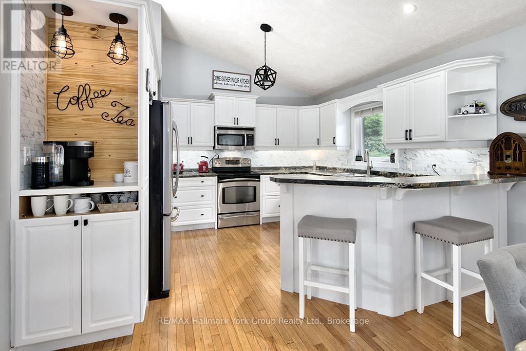 450 Ridge Road, Meaford, Ontario  N4L 1L9 - Photo 16 - X12583726