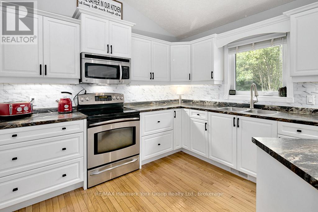 450 Ridge Road, Meaford, Ontario  N4L 1L9 - Photo 17 - X12583726