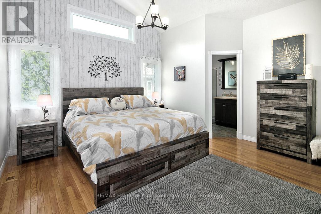 450 Ridge Road, Meaford, Ontario  N4L 1L9 - Photo 30 - X12583726