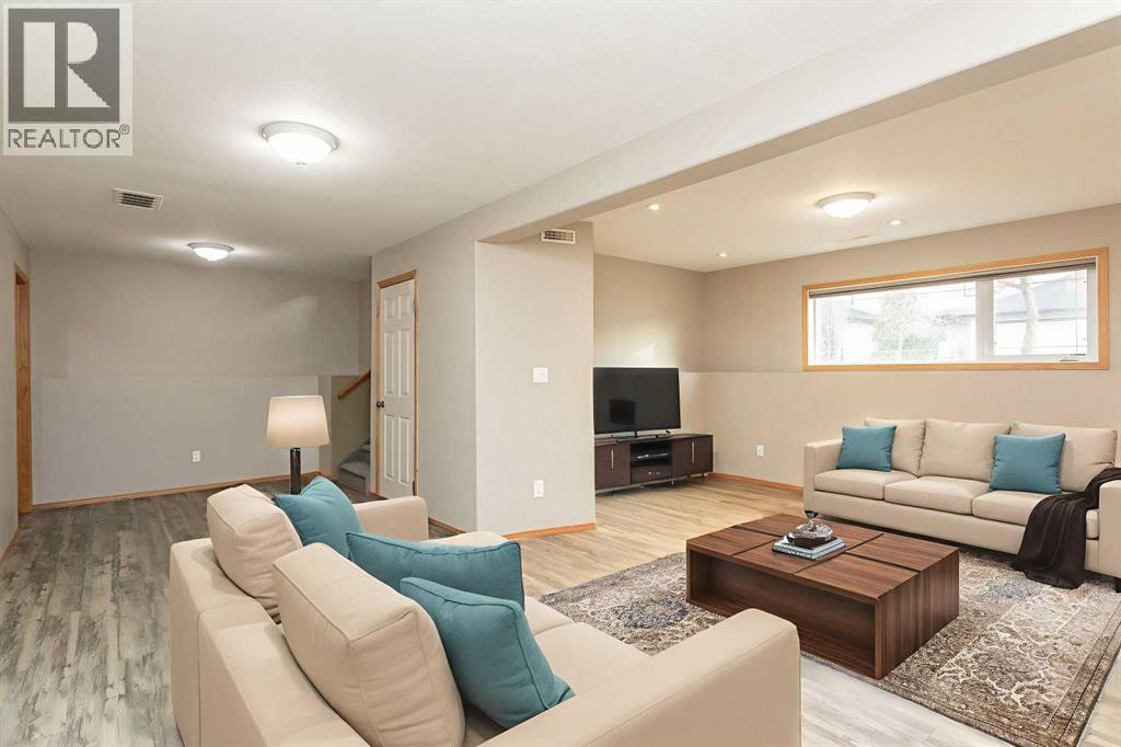 24 Lanterman Close, Red Deer, Alberta  T4R 3K3 - Photo 22 - A2269242