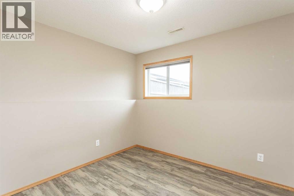 24 Lanterman Close, Red Deer, Alberta  T4R 3K3 - Photo 28 - A2269242