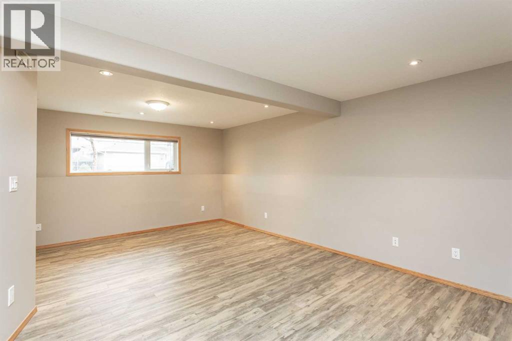 24 Lanterman Close, Red Deer, Alberta  T4R 3K3 - Photo 25 - A2269242