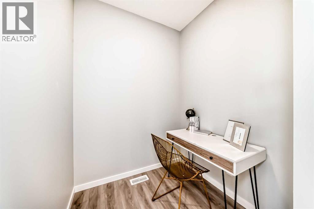 64 Bartlett Way Se, Calgary, Alberta  T3S 0P2 - Photo 4 - A2263222