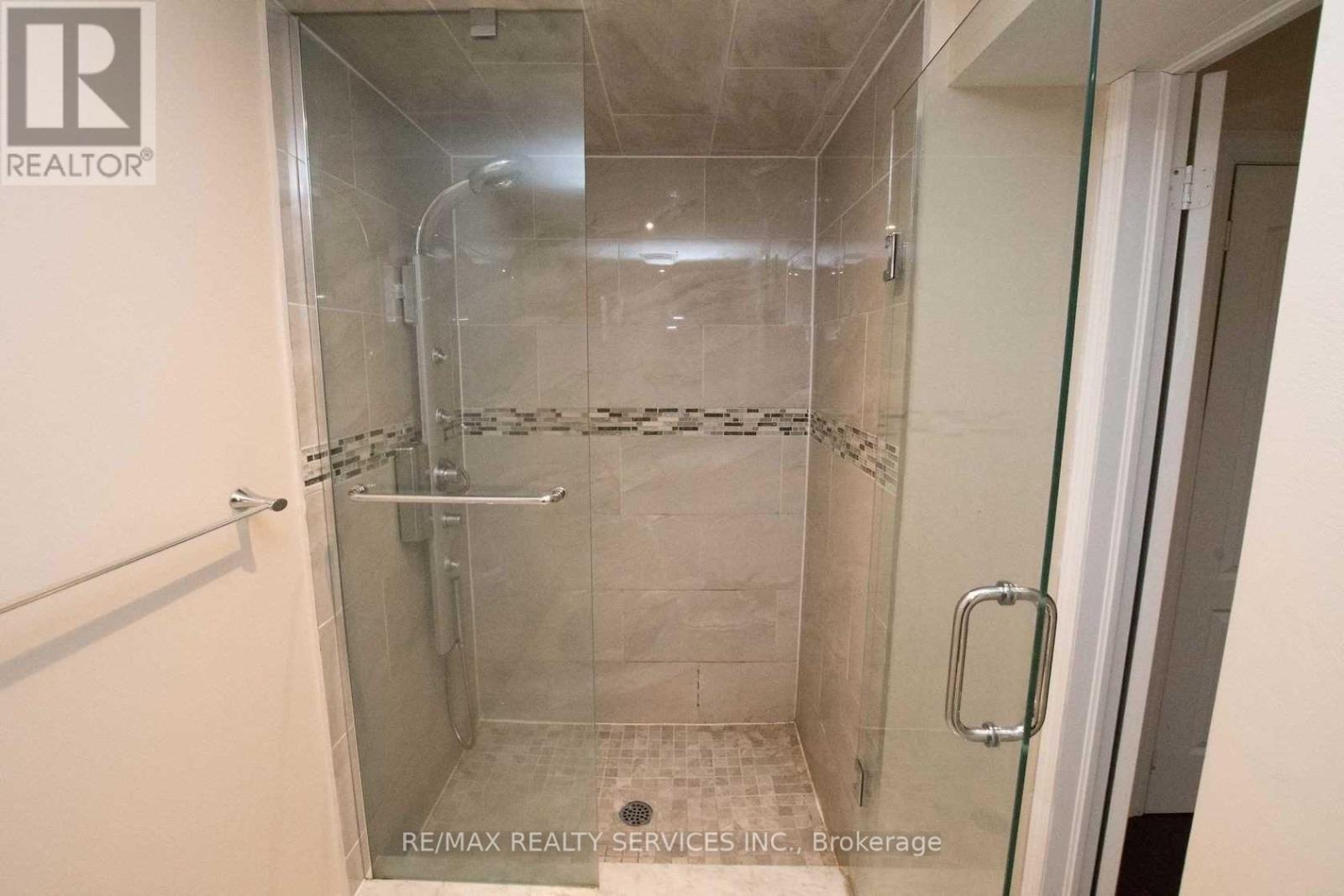 14394 Bramalea Road, Caledon, Ontario  L7C 2P6 - Photo 12 - W12583618