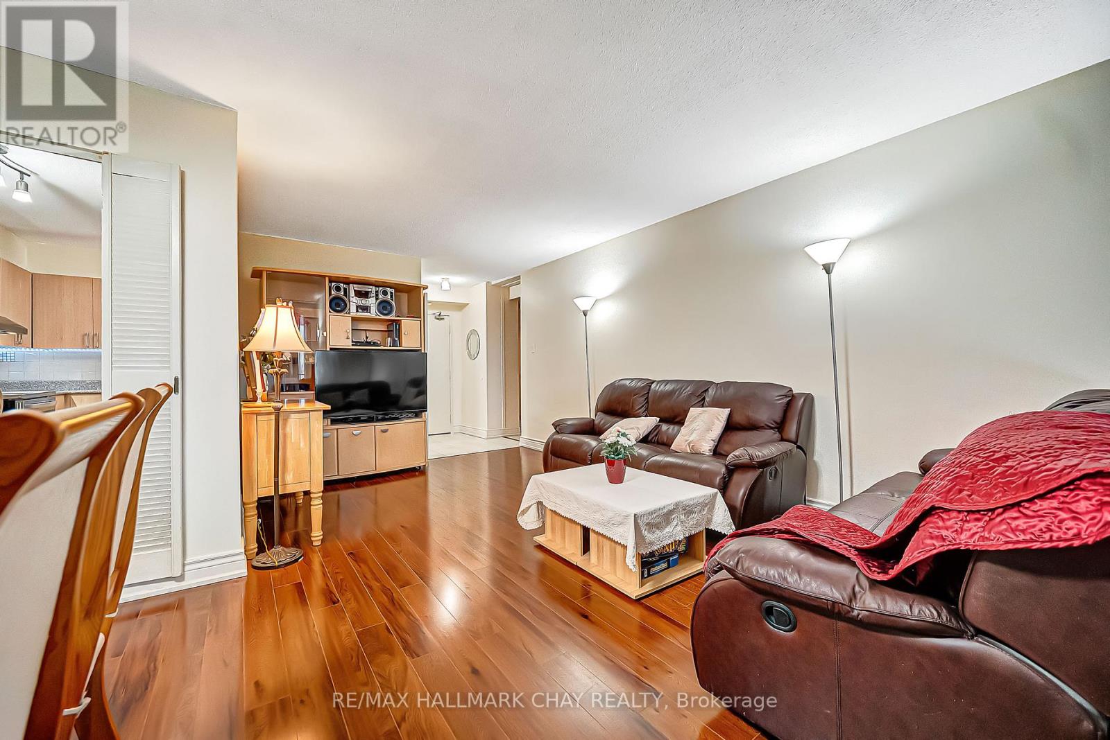 409 - 75 Emmett Avenue, Toronto, Ontario  M6M 5A7 - Photo 10 - W12583666