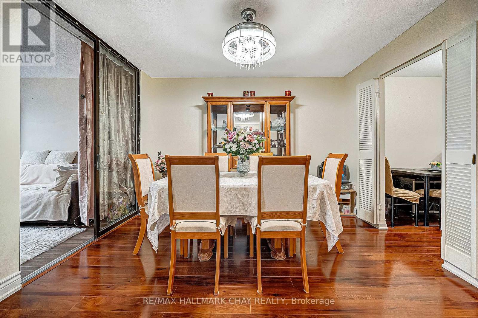 409 - 75 Emmett Avenue, Toronto, Ontario  M6M 5A7 - Photo 12 - W12583666