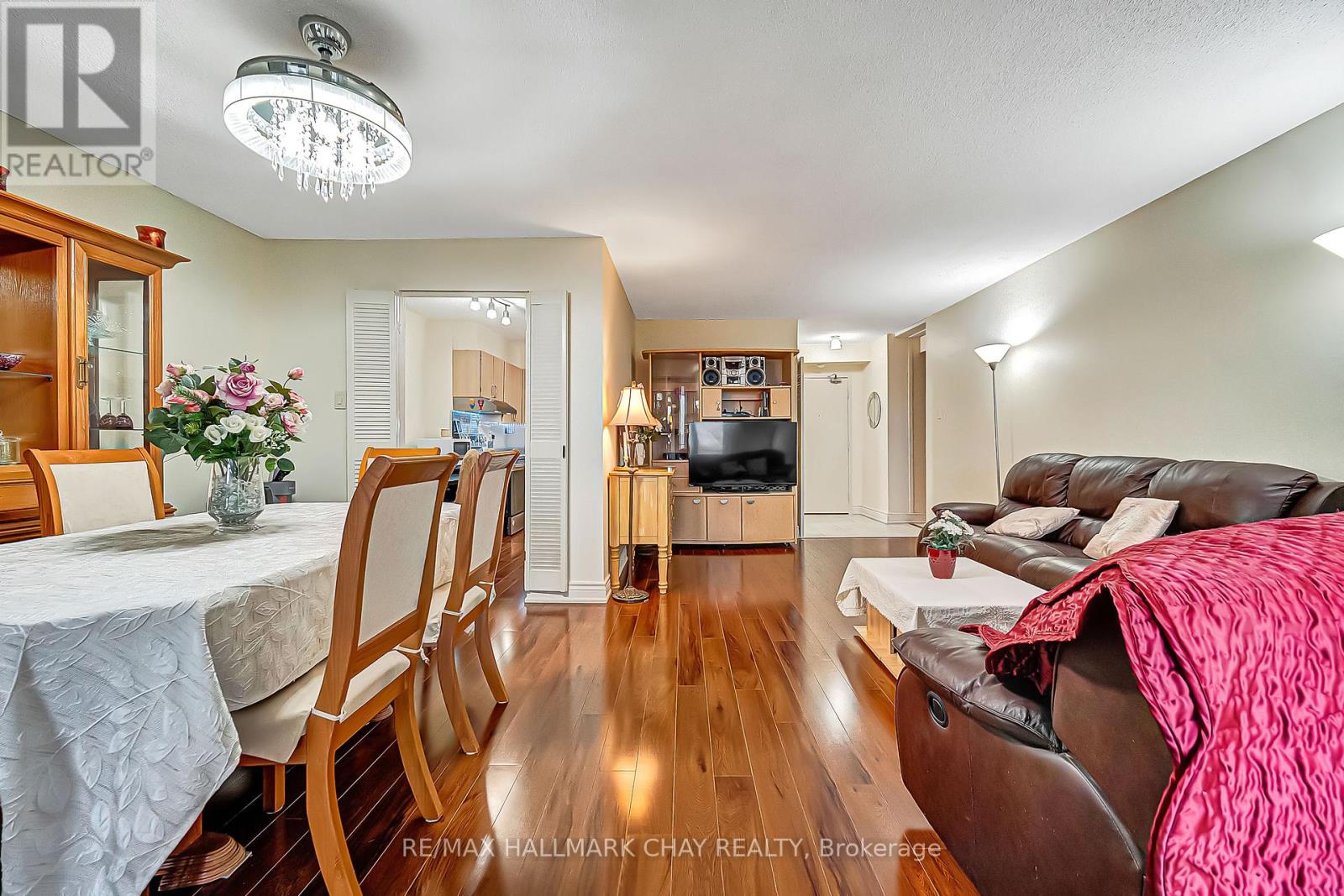 409 - 75 Emmett Avenue, Toronto, Ontario  M6M 5A7 - Photo 15 - W12583666