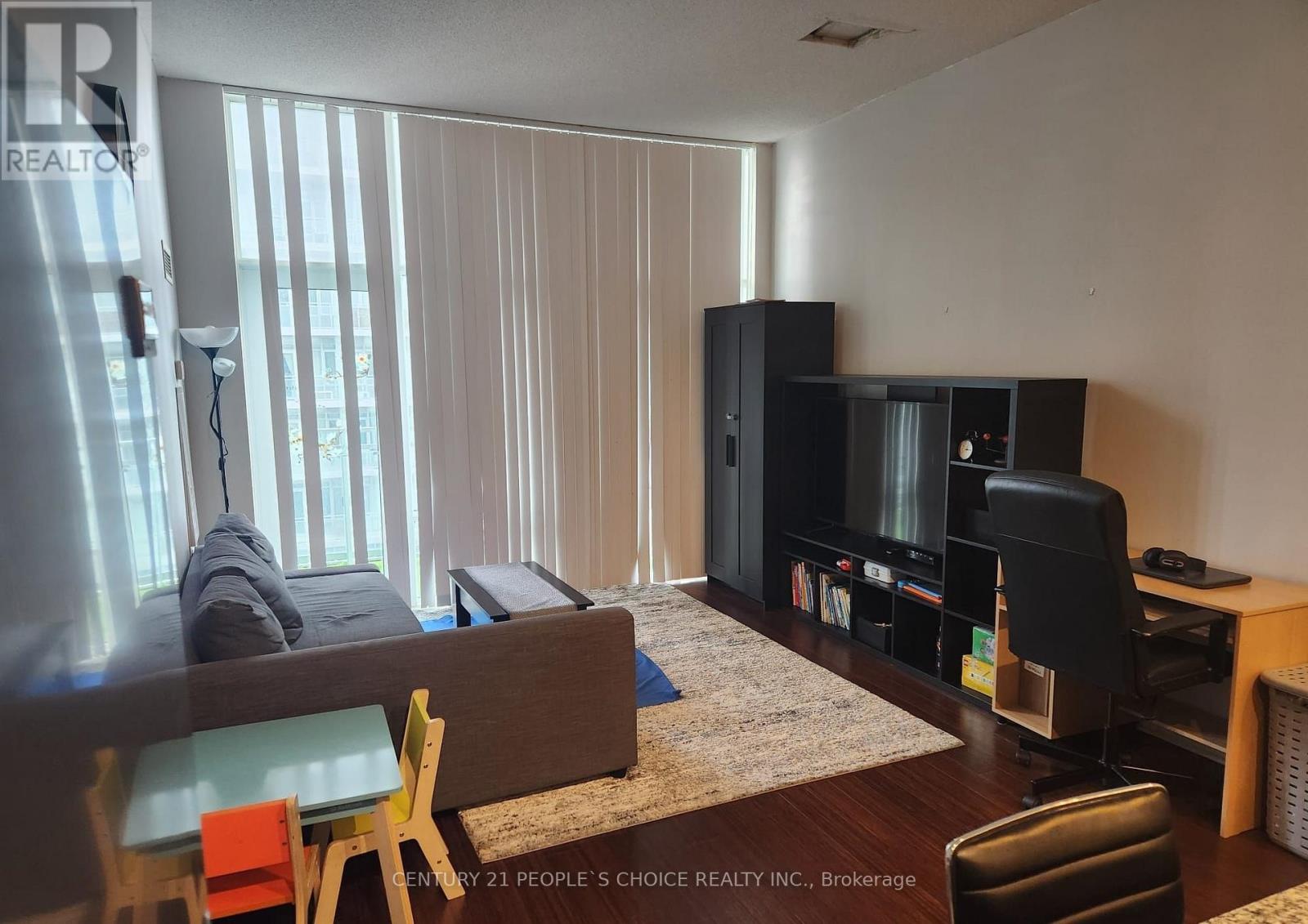 2209 - 365 Prince Of Wales Drive, Mississauga, Ontario  L6B 1G6 - Photo 6 - W12583668