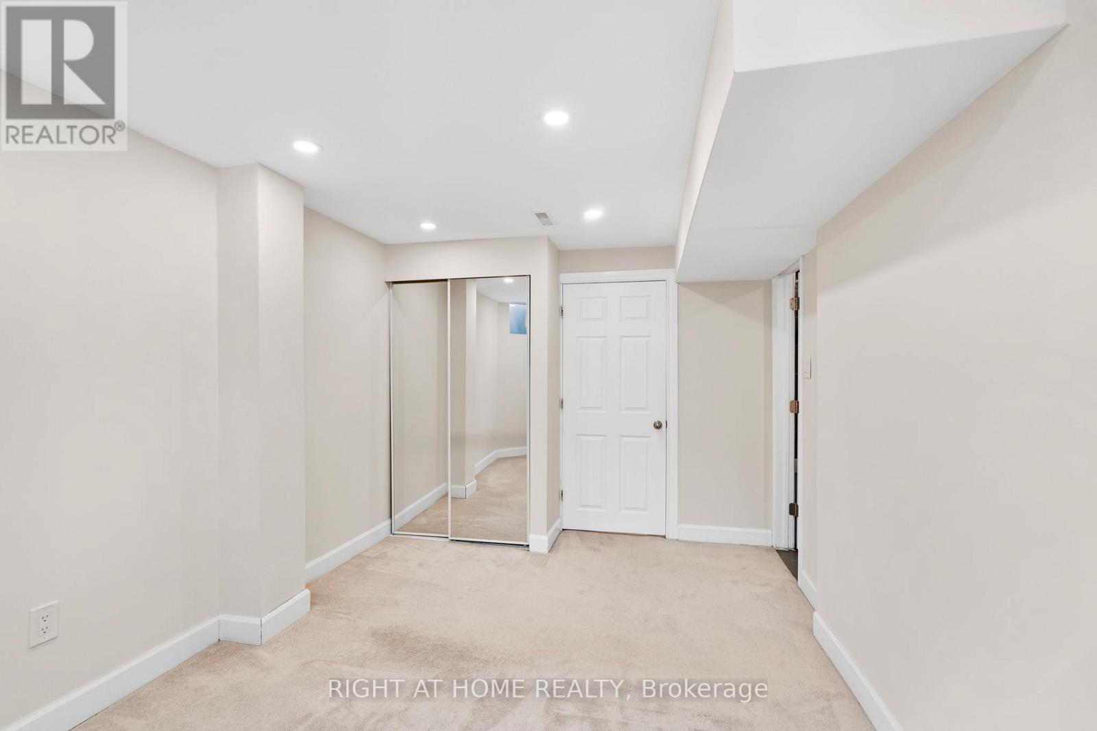 Bsmnt - 2064 Glenada Crescent, Oakville, Ontario  L6H 4M2 - Photo 7 - W12583680