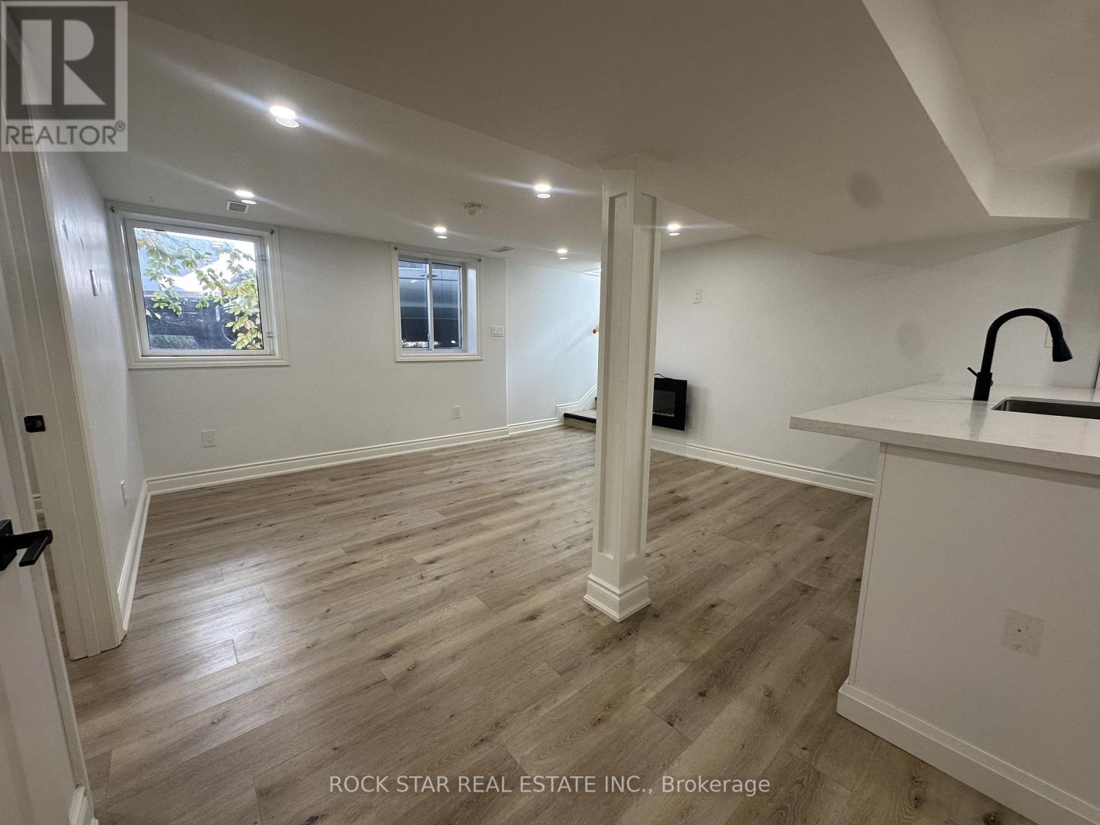 175 East 5th Street, Hamilton, Ontario  L9A 2Z7 - Photo 13 - X12583648