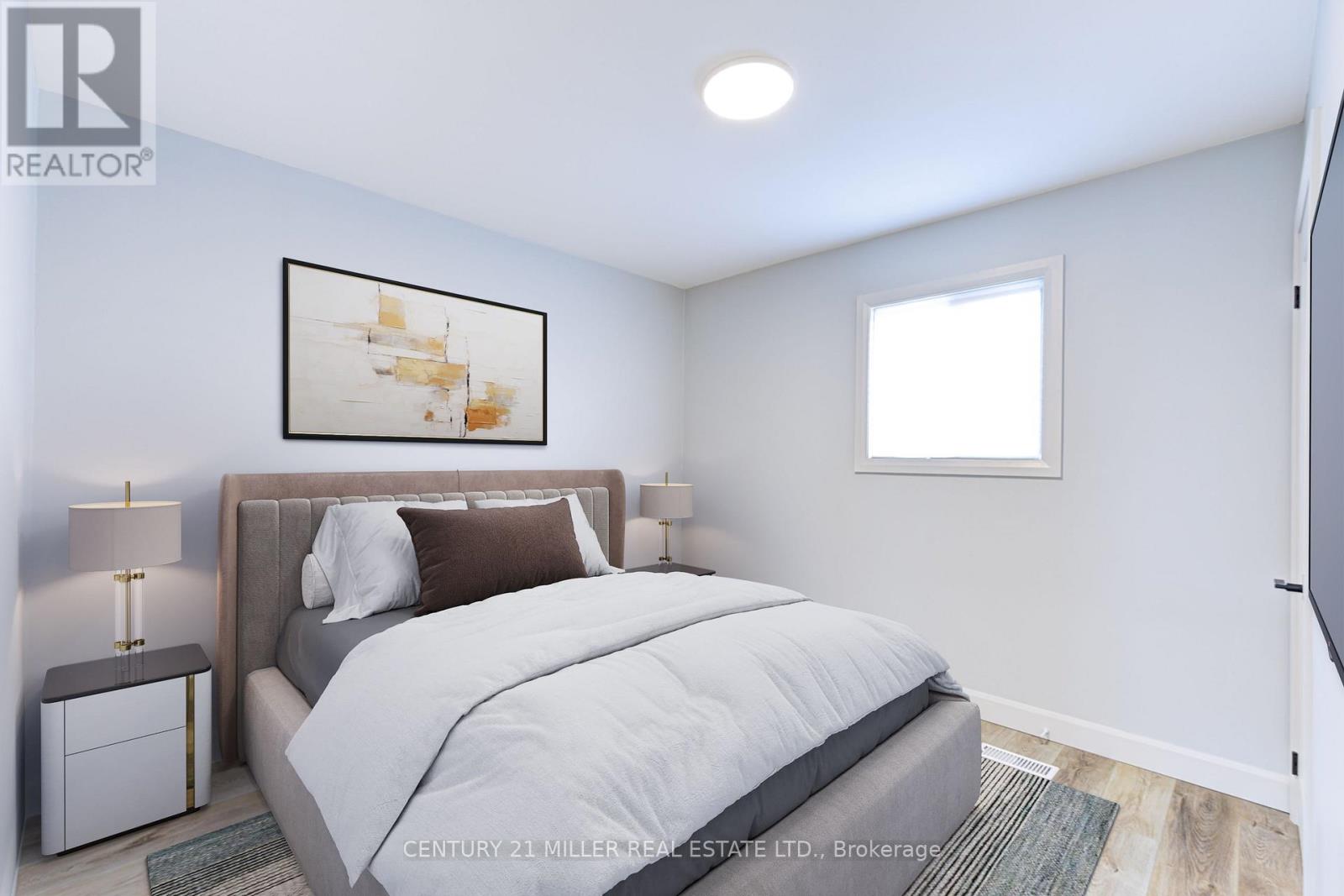 242 East 28th Street, Hamilton, Ontario  L8V 3J1 - Photo 12 - X12583662