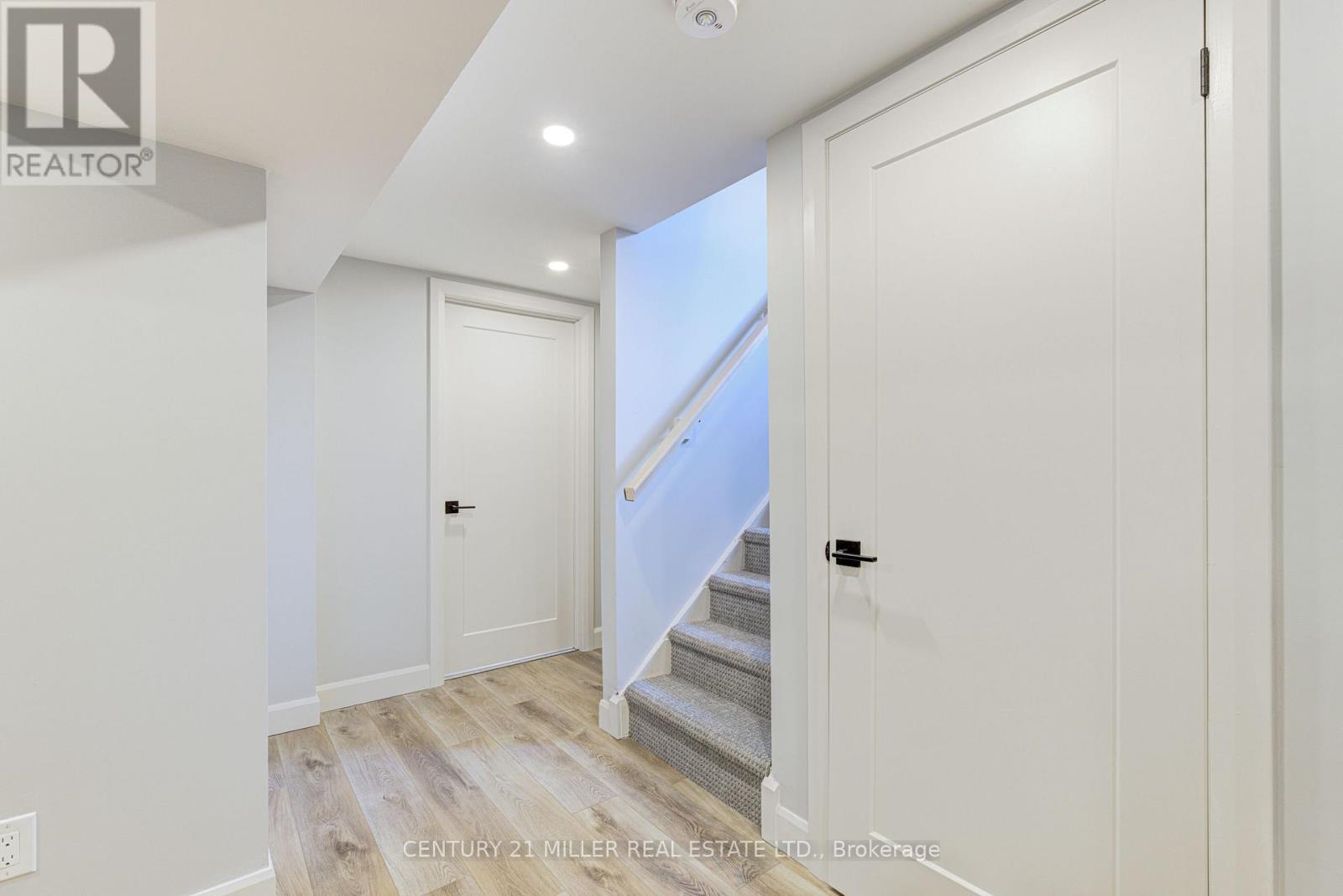 242 East 28th Street, Hamilton, Ontario  L8V 3J1 - Photo 18 - X12583662