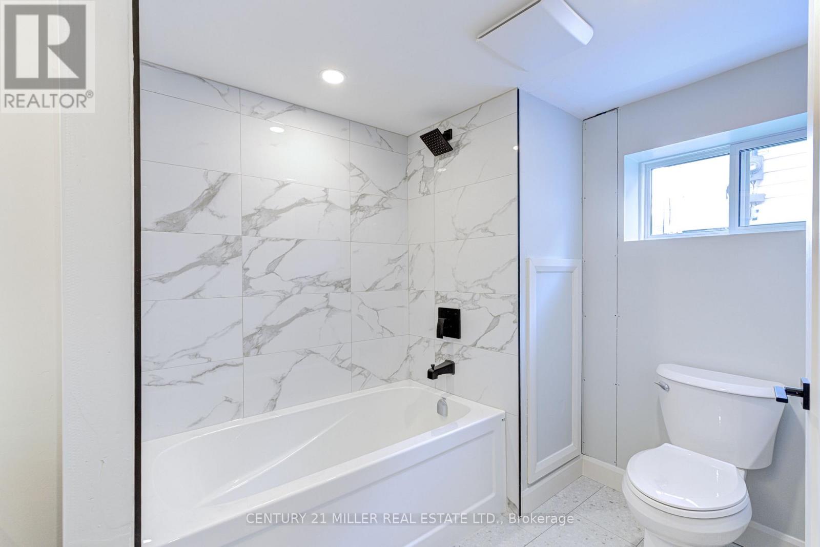 242 East 28th Street, Hamilton, Ontario  L8V 3J1 - Photo 25 - X12583662