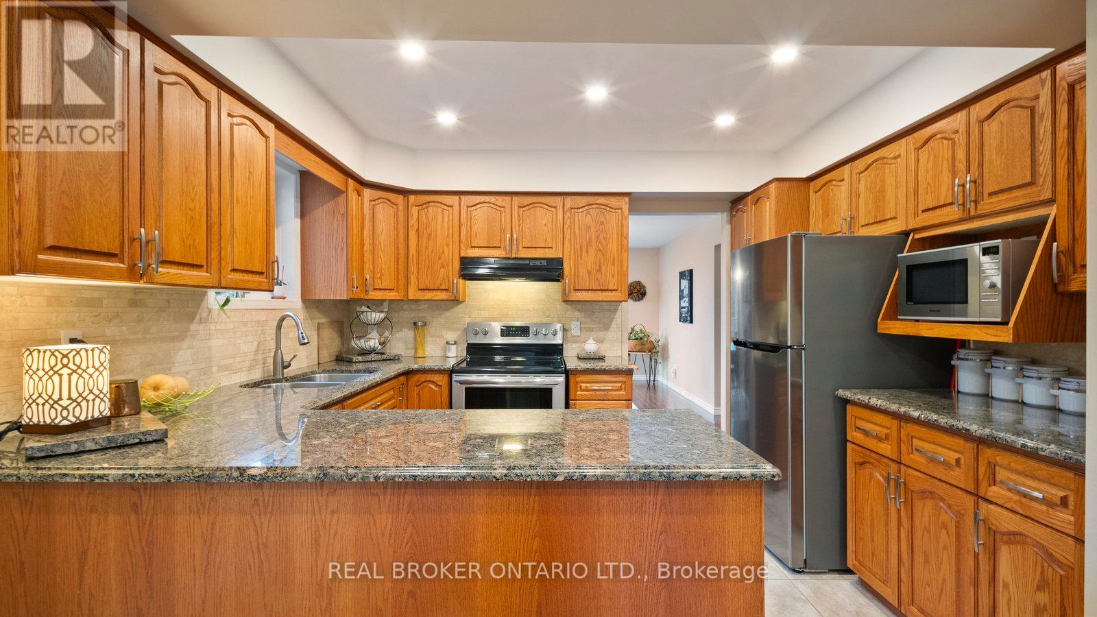 74 Gordon Street, Cambridge, Ontario  N1S 4K8 - Photo 14 - X12583670