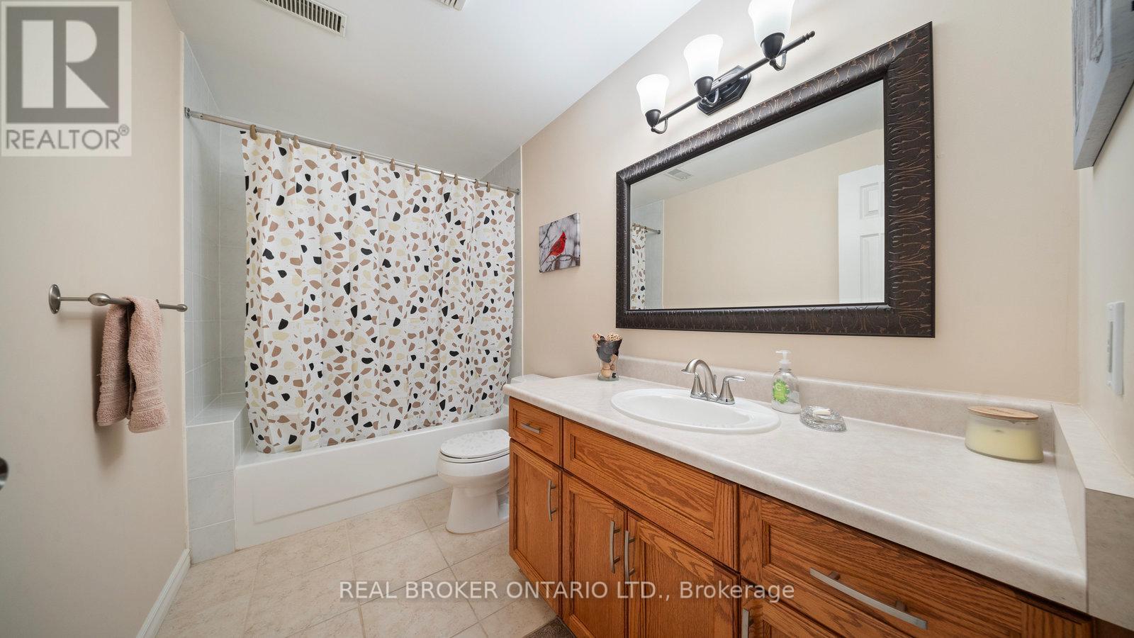 74 Gordon Street, Cambridge, Ontario  N1S 4K8 - Photo 31 - X12583670