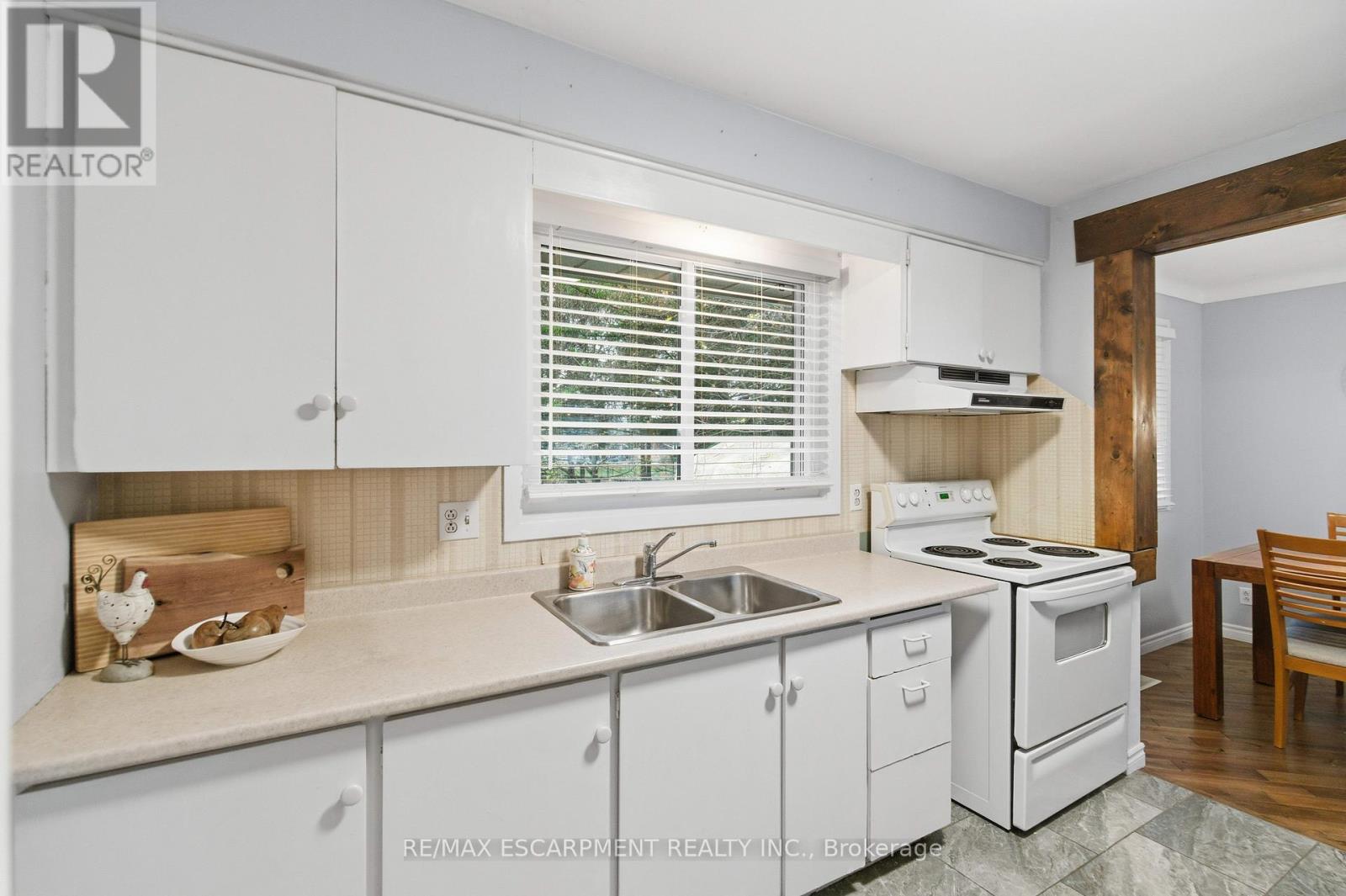 30 Kelly Street, Hamilton, Ontario  L0R 2H0 - Photo 17 - X12583676