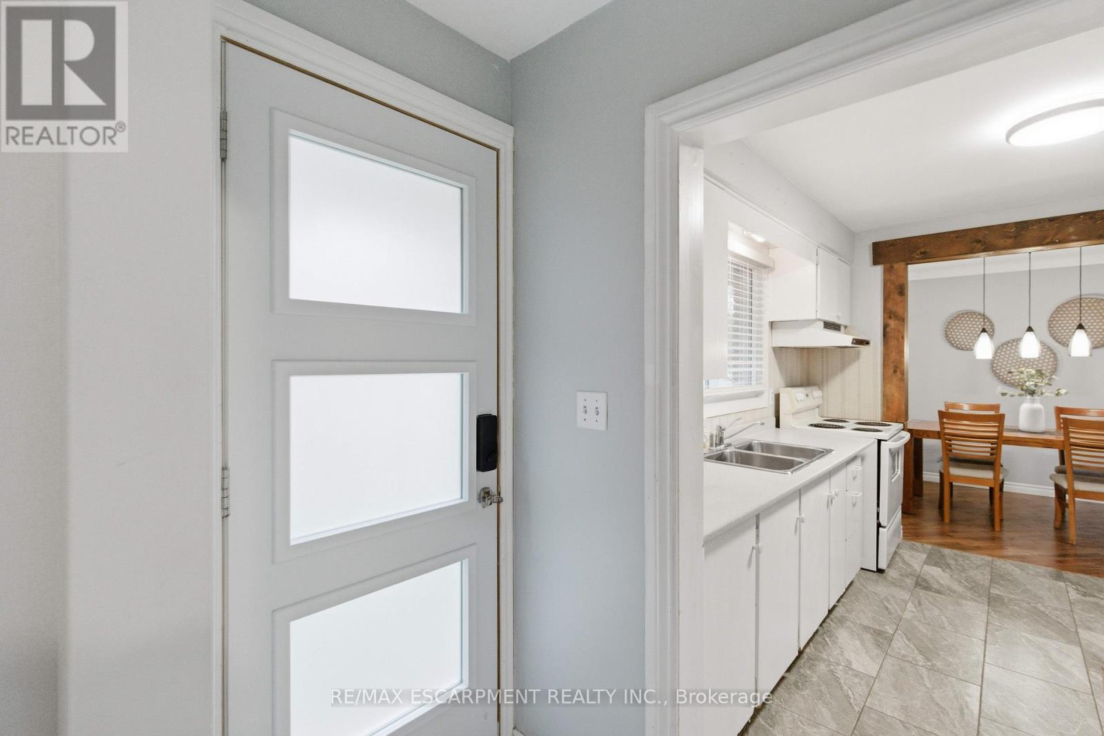 30 Kelly Street, Hamilton, Ontario  L0R 2H0 - Photo 18 - X12583676