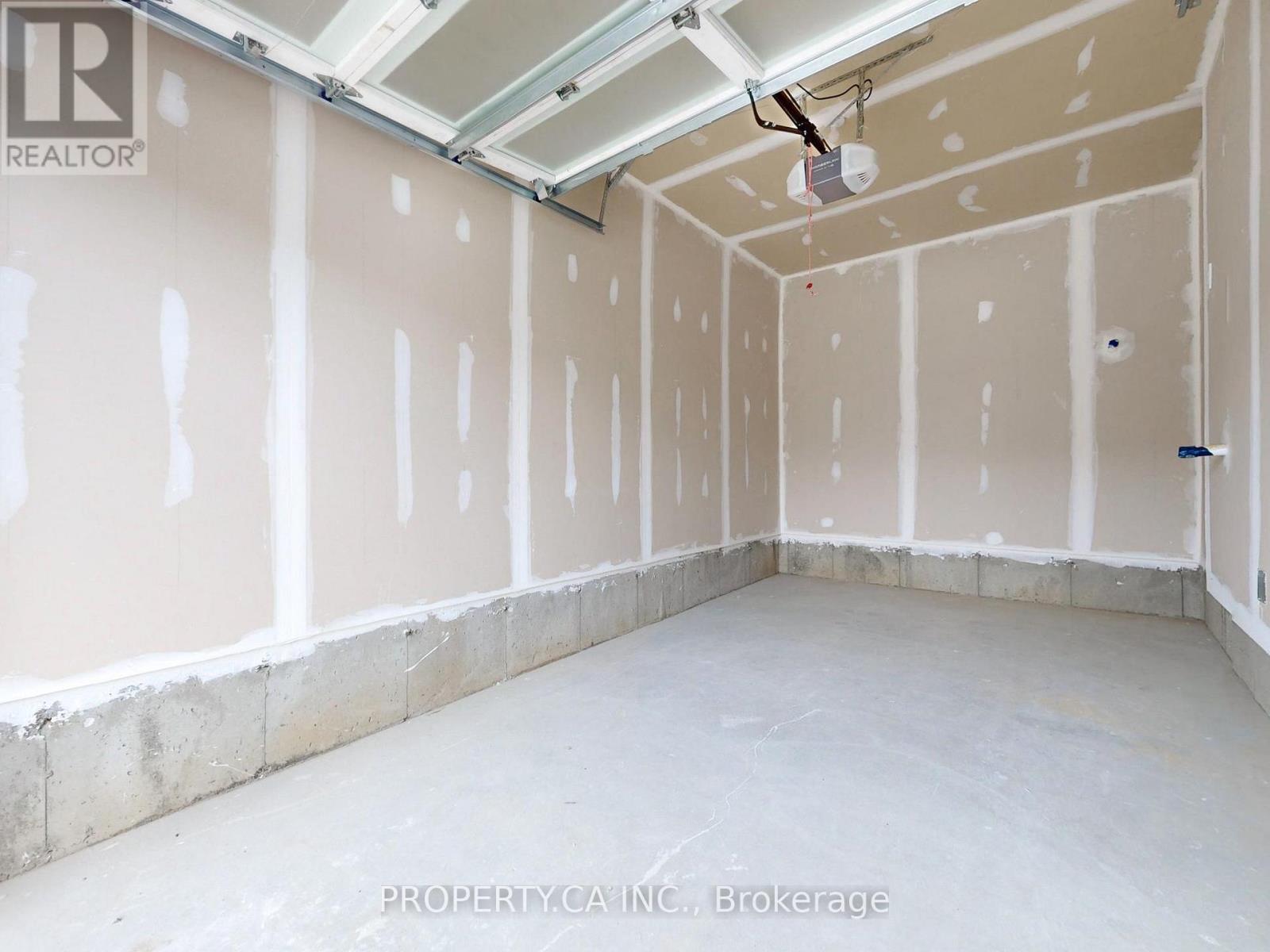 111 Corley Street, Kawartha Lakes, Ontario  K9V 6C2 - Photo 25 - X12583692