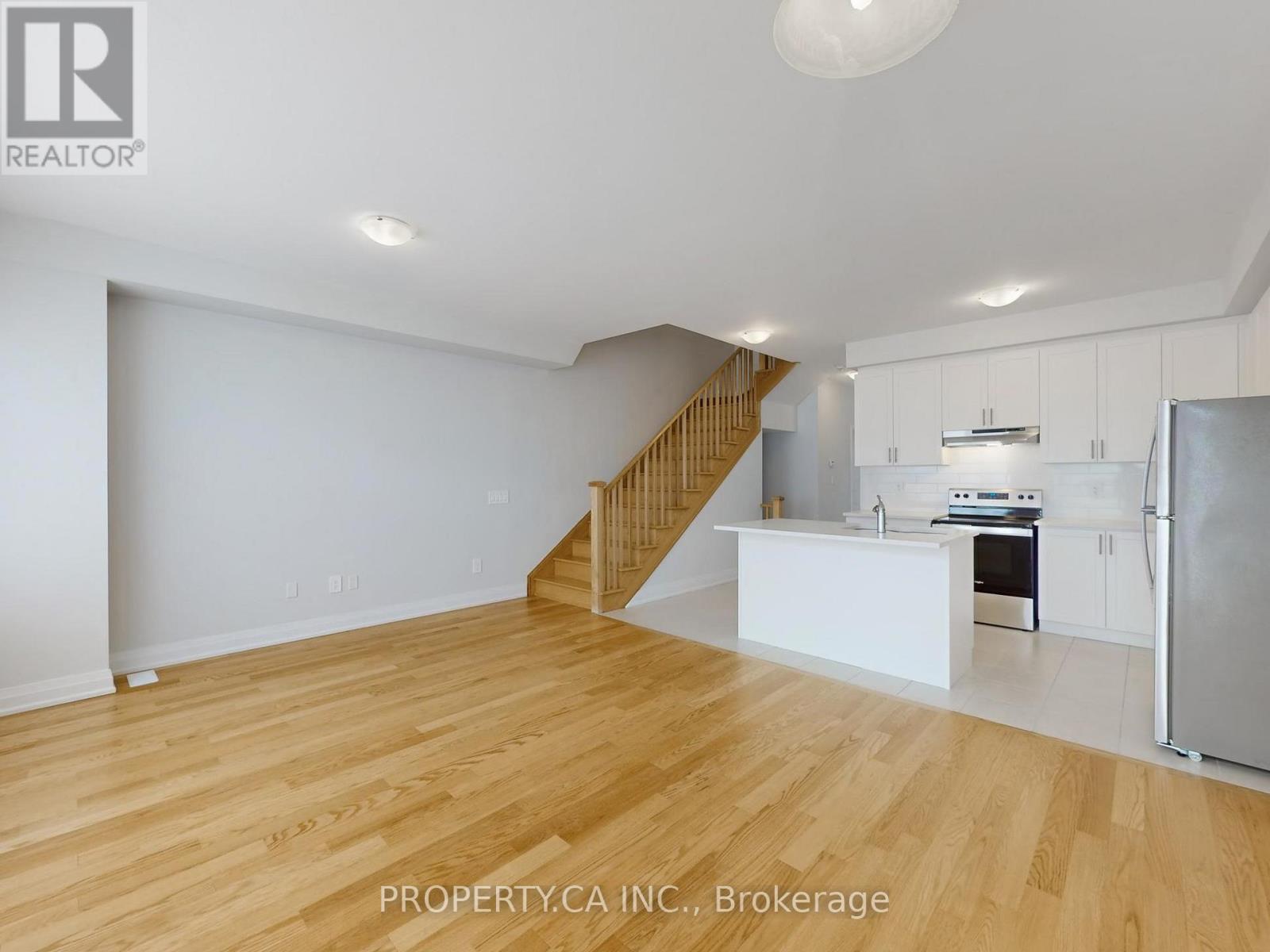 111 Corley Street, Kawartha Lakes, Ontario  K9V 6C2 - Photo 8 - X12583692