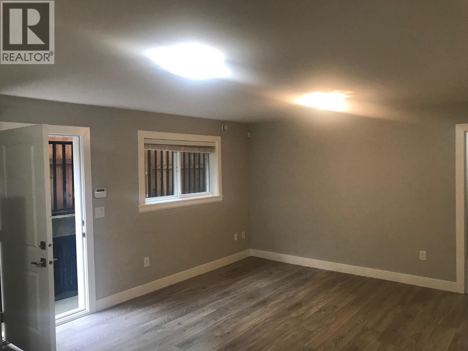 13xx Hames Crescent, Coquitlam, British Columbia  V3E 0E9 - Photo 2 - R3070759