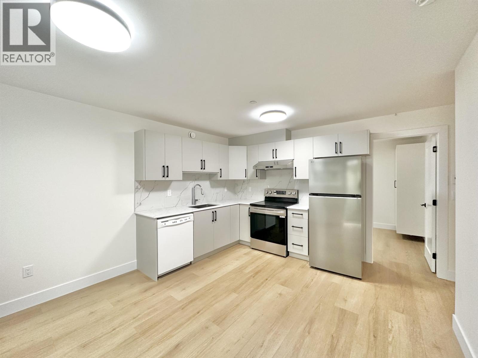 3850 Union Street, Burnaby, British Columbia  V5C 2W5 - Photo 2 - R3070765