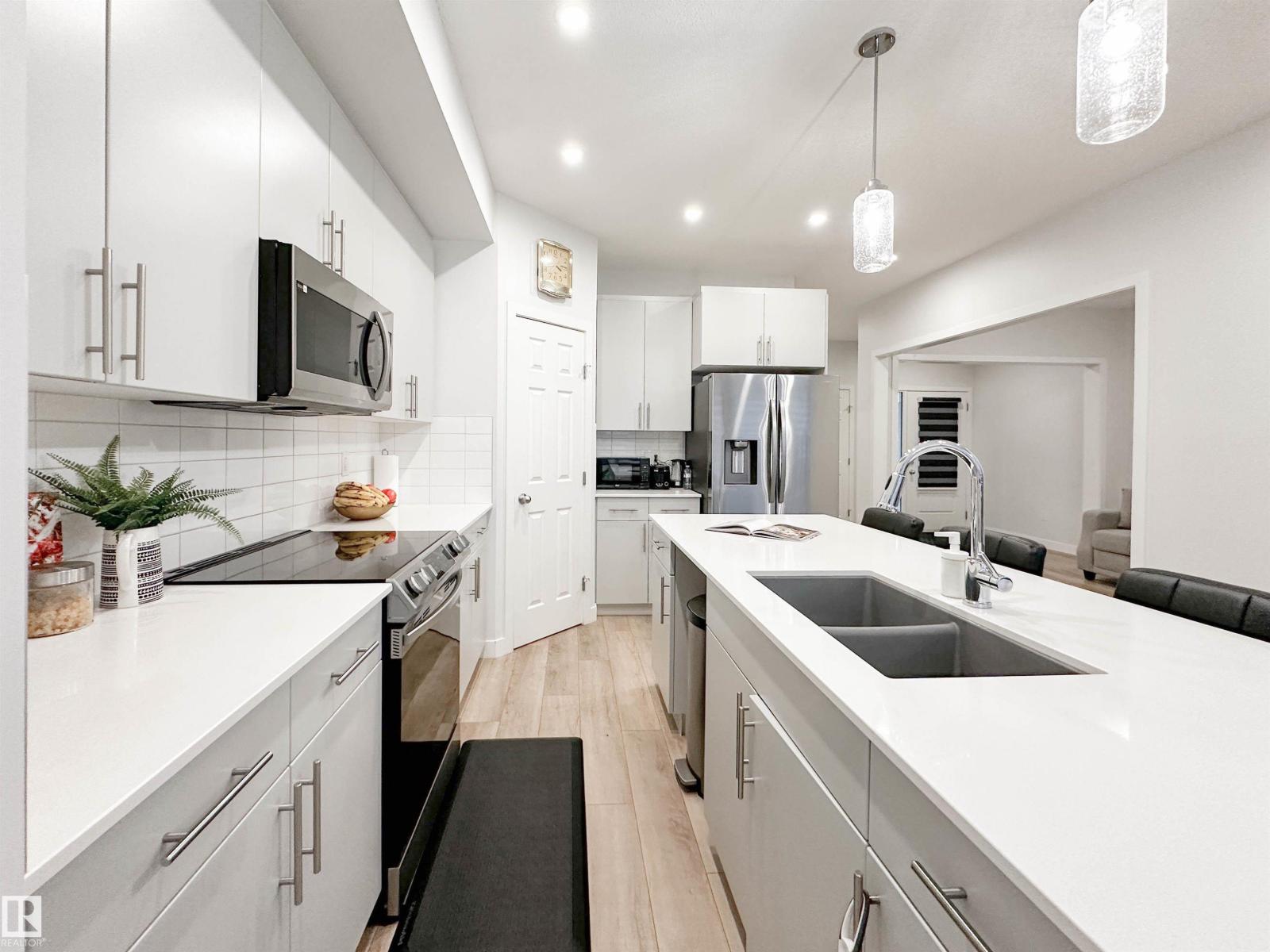 22614 99a Av Nw, Edmonton, Alberta  T5T 7V1 - Photo 8 - E4466910