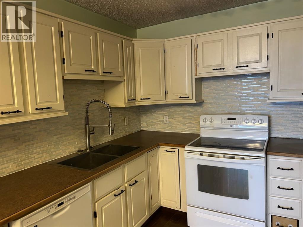 4544 46 Avenue, Rocky Mountain House, Alberta  T4T 1A2 - Photo 11 - A2249106