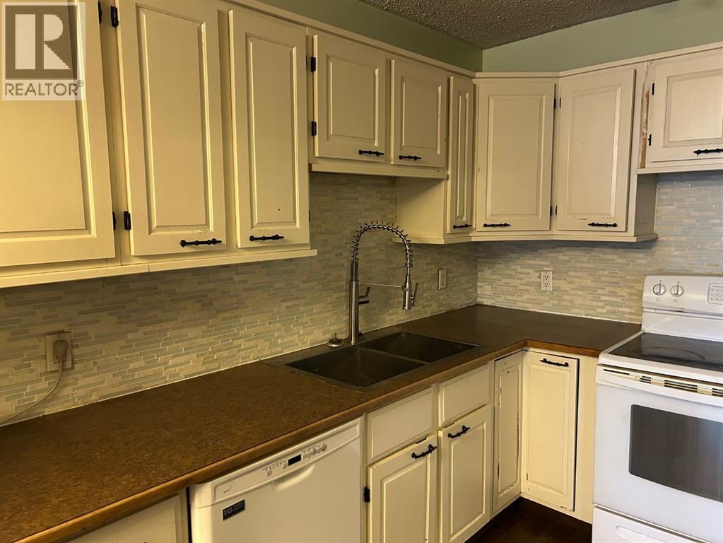 4544 46 Avenue, Rocky Mountain House, Alberta  T4T 1A2 - Photo 12 - A2249106