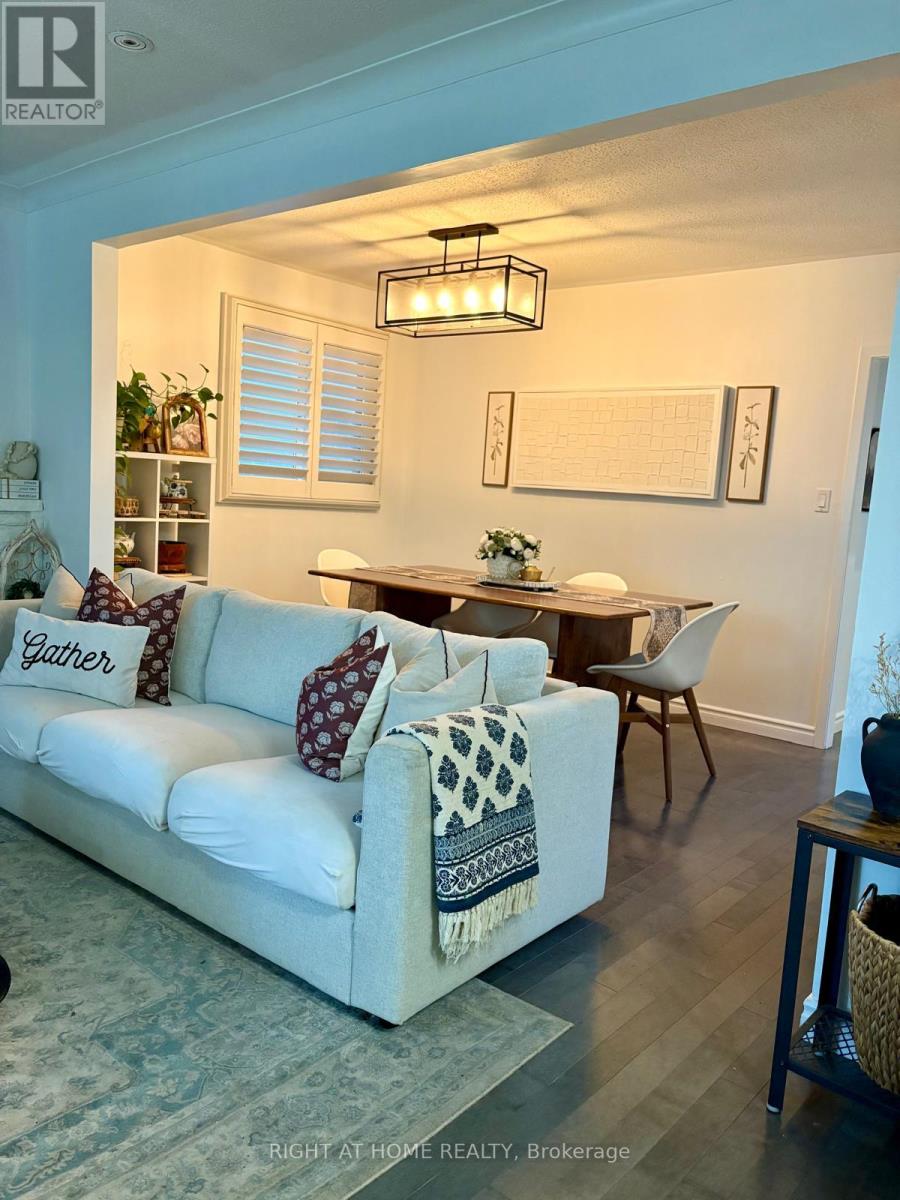 18 Minnowburn Street, Toronto, Ontario  M1T 1Y8 - Photo 10 - E12583718