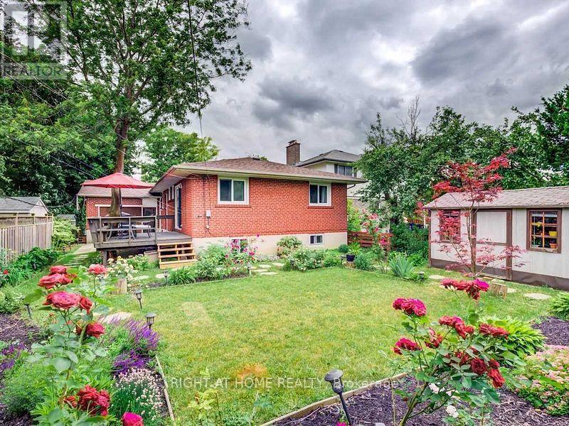 18 Minnowburn Street, Toronto, Ontario  M1T 1Y8 - Photo 2 - E12583718