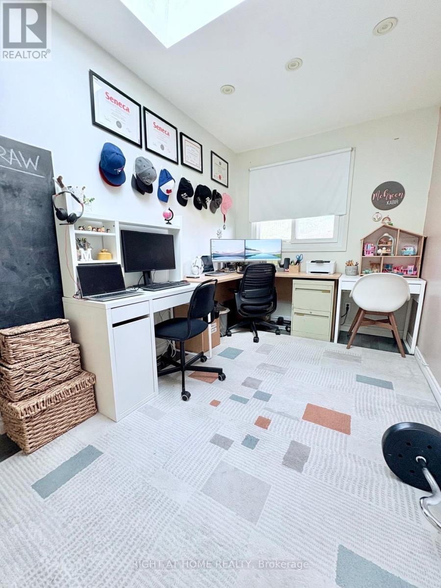 18 Minnowburn Street, Toronto, Ontario  M1T 1Y8 - Photo 24 - E12583718