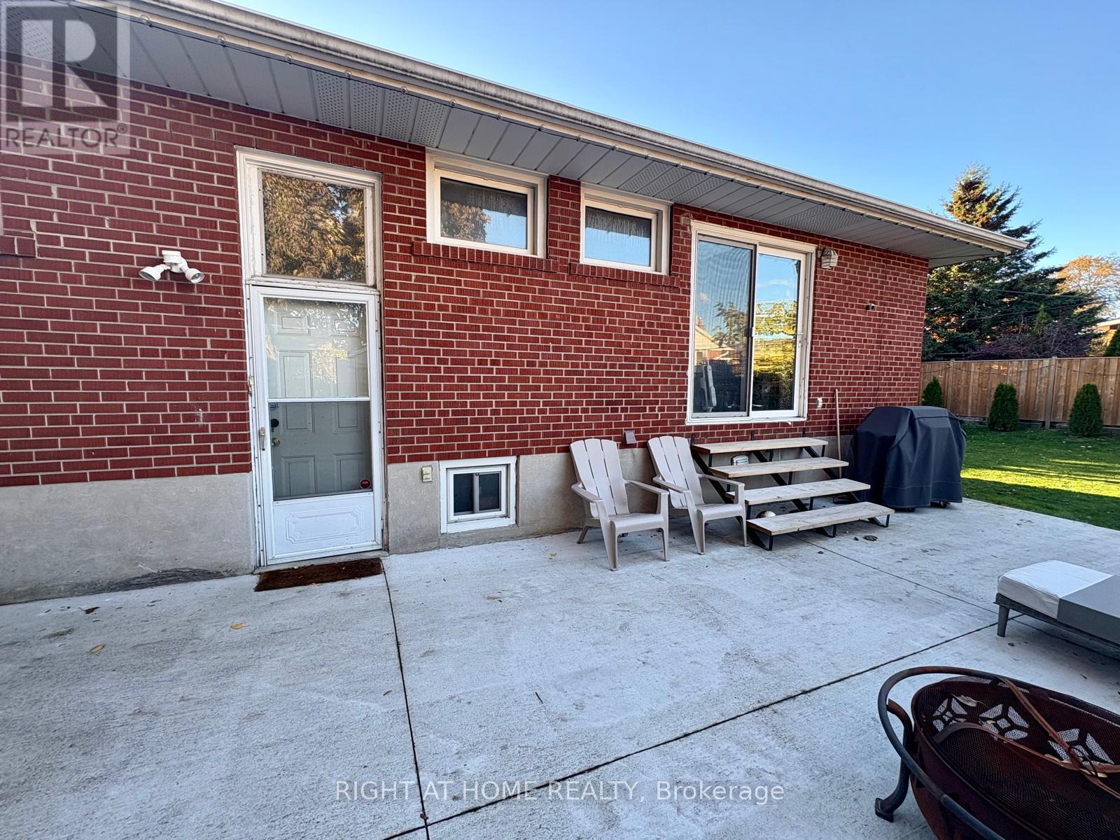 18 Minnowburn Street, Toronto, Ontario  M1T 1Y8 - Photo 35 - E12583718