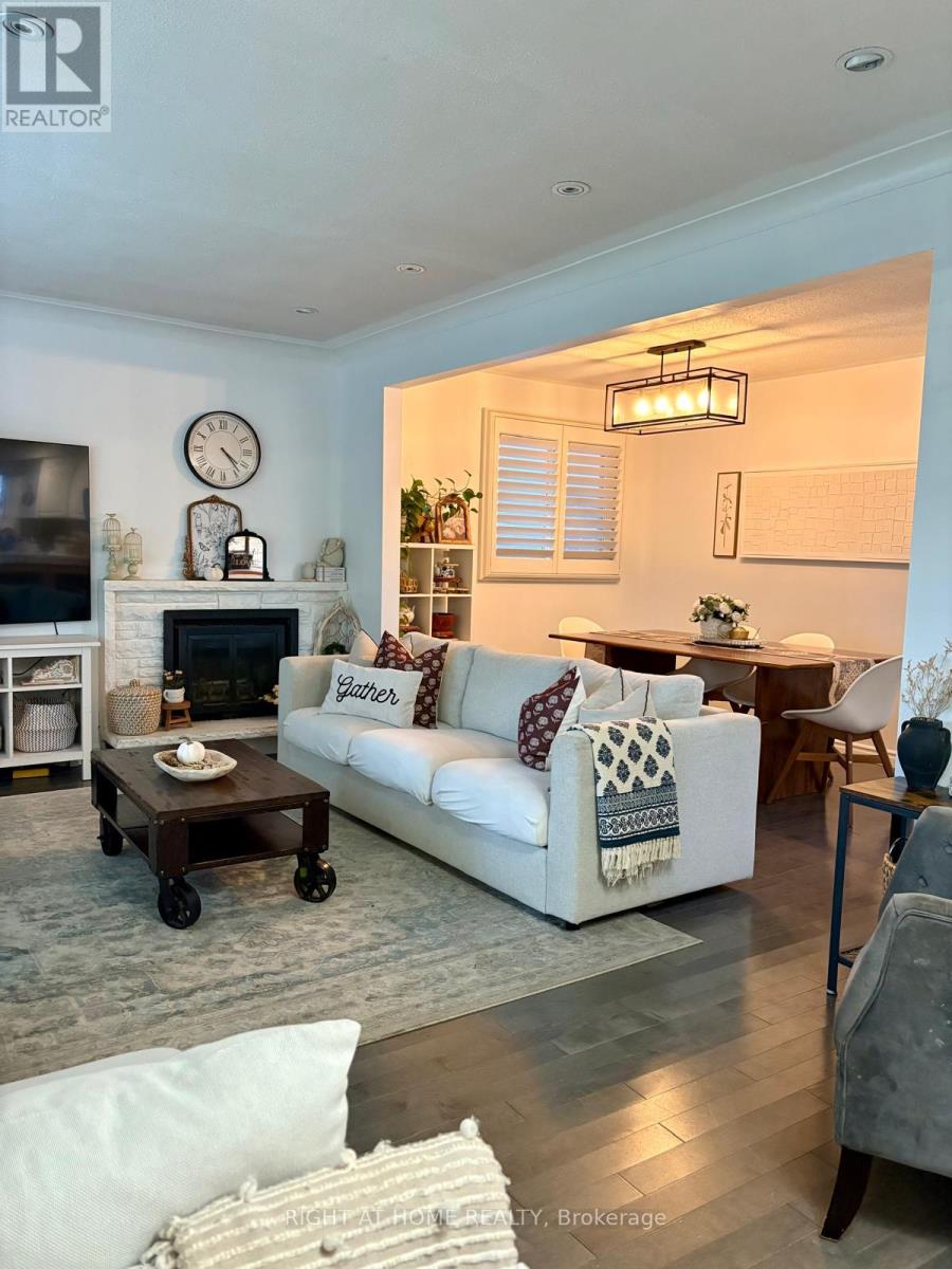 18 Minnowburn Street, Toronto, Ontario  M1T 1Y8 - Photo 9 - E12583718