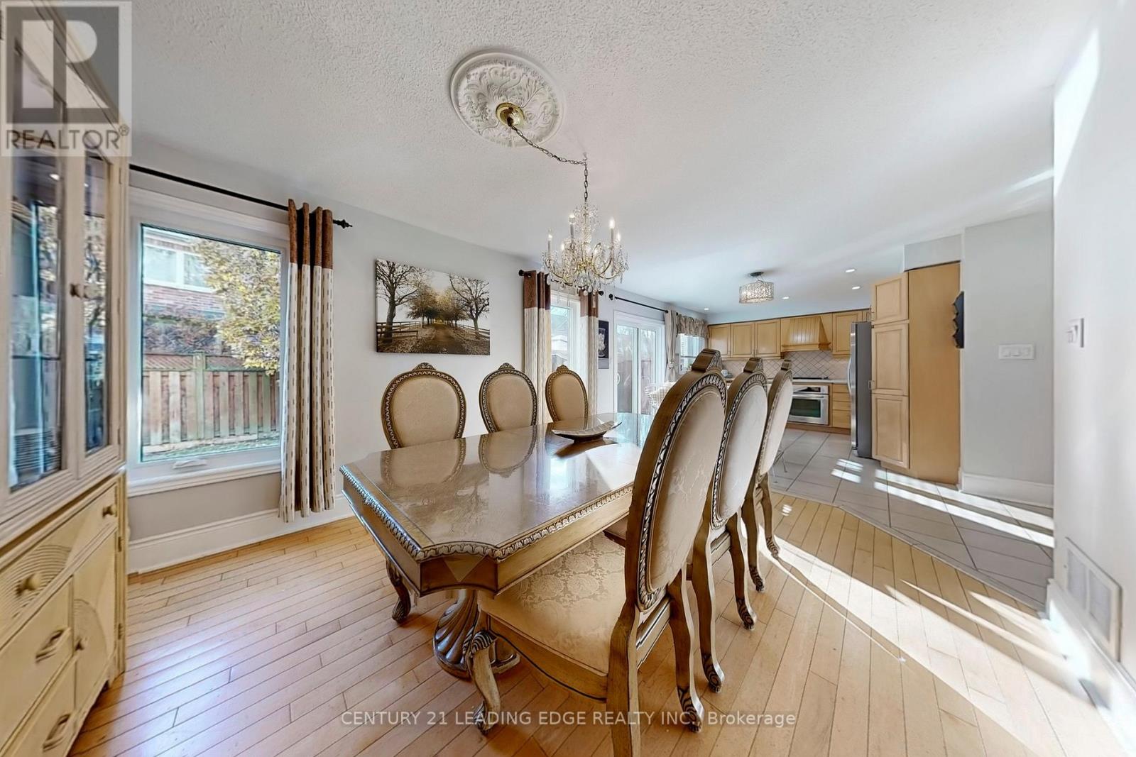 21 Watkins Glen Crescent, Aurora, Ontario  L3G 7P3 - Photo 10 - N12583704