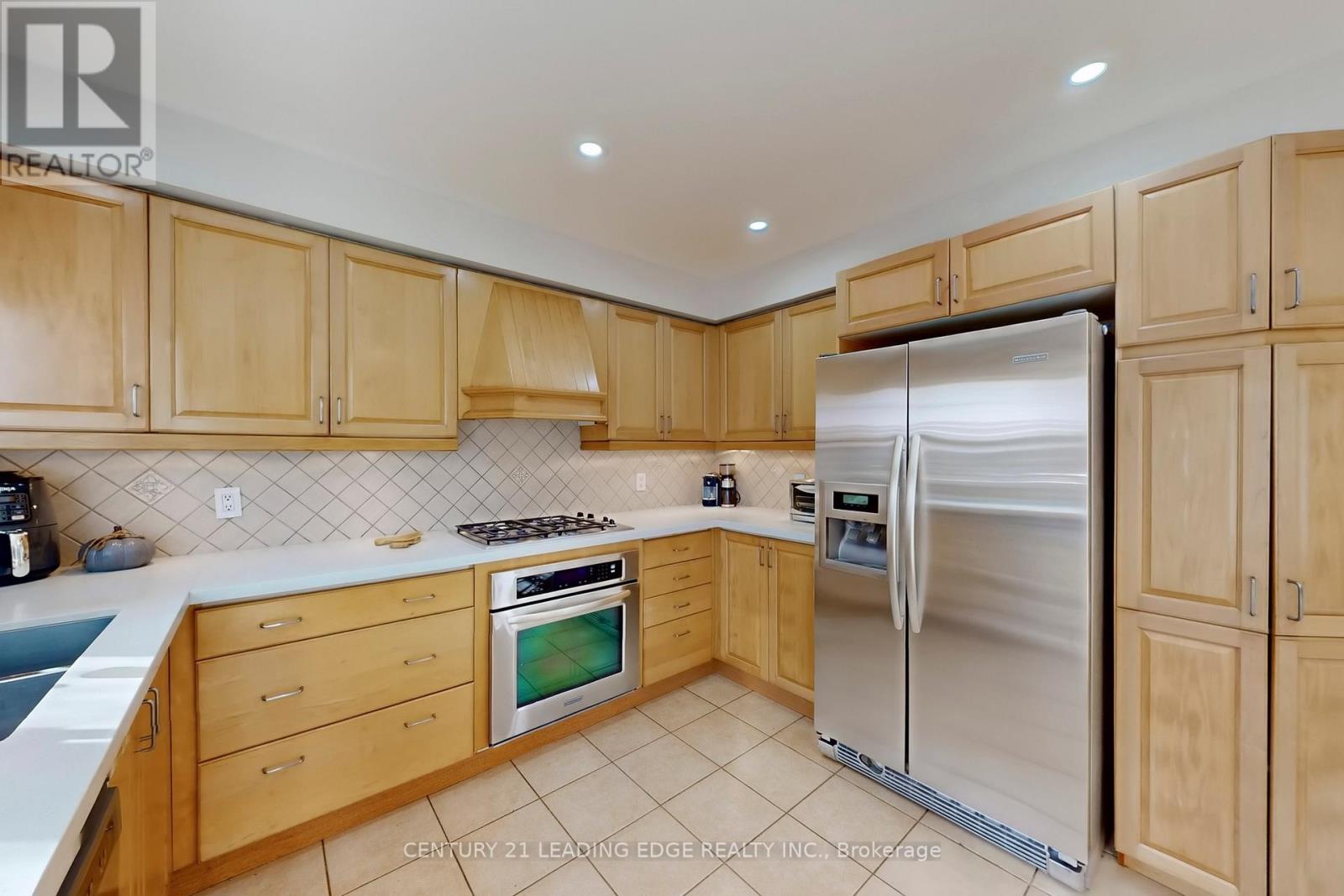 21 Watkins Glen Crescent, Aurora, Ontario  L3G 7P3 - Photo 13 - N12583704