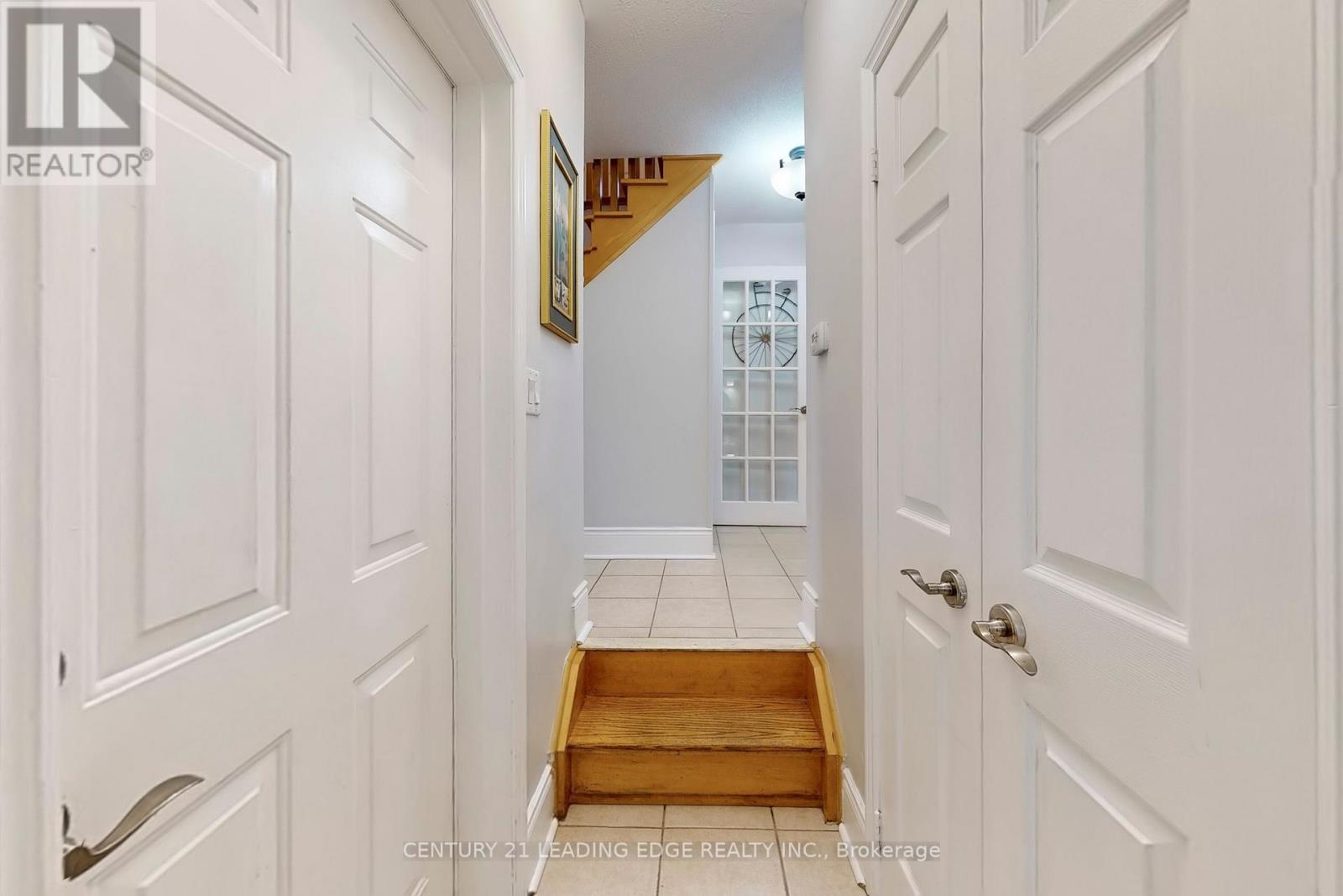 21 Watkins Glen Crescent, Aurora, Ontario  L3G 7P3 - Photo 15 - N12583704