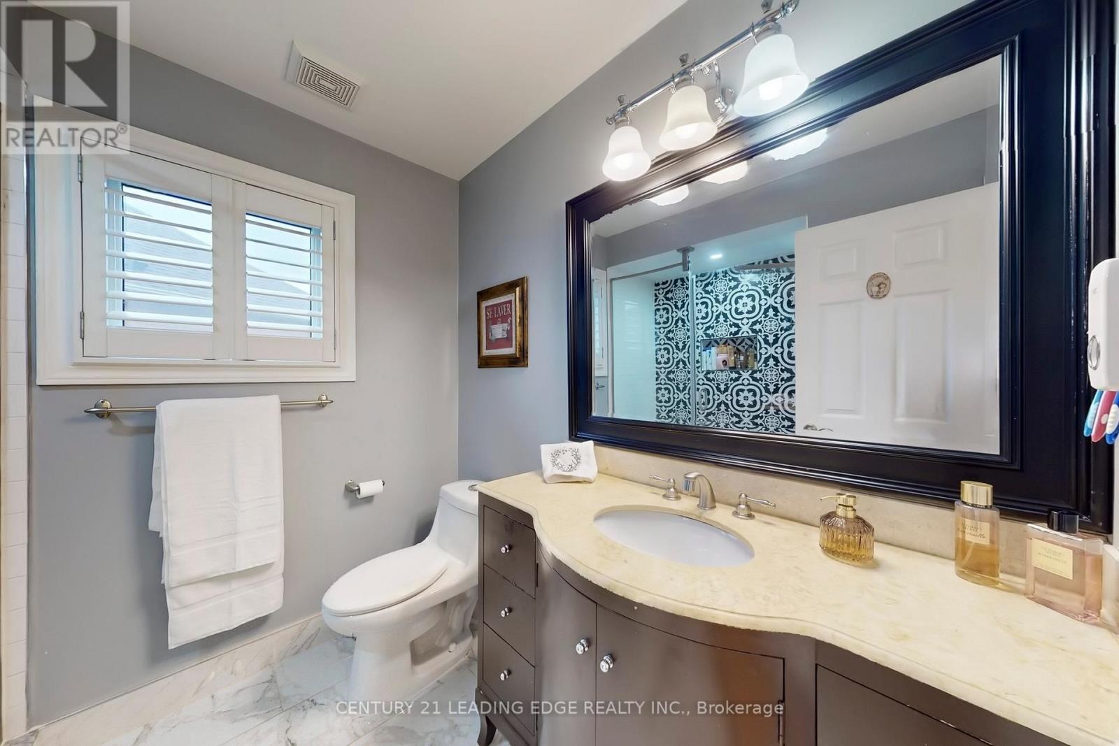 21 Watkins Glen Crescent, Aurora, Ontario  L3G 7P3 - Photo 30 - N12583704