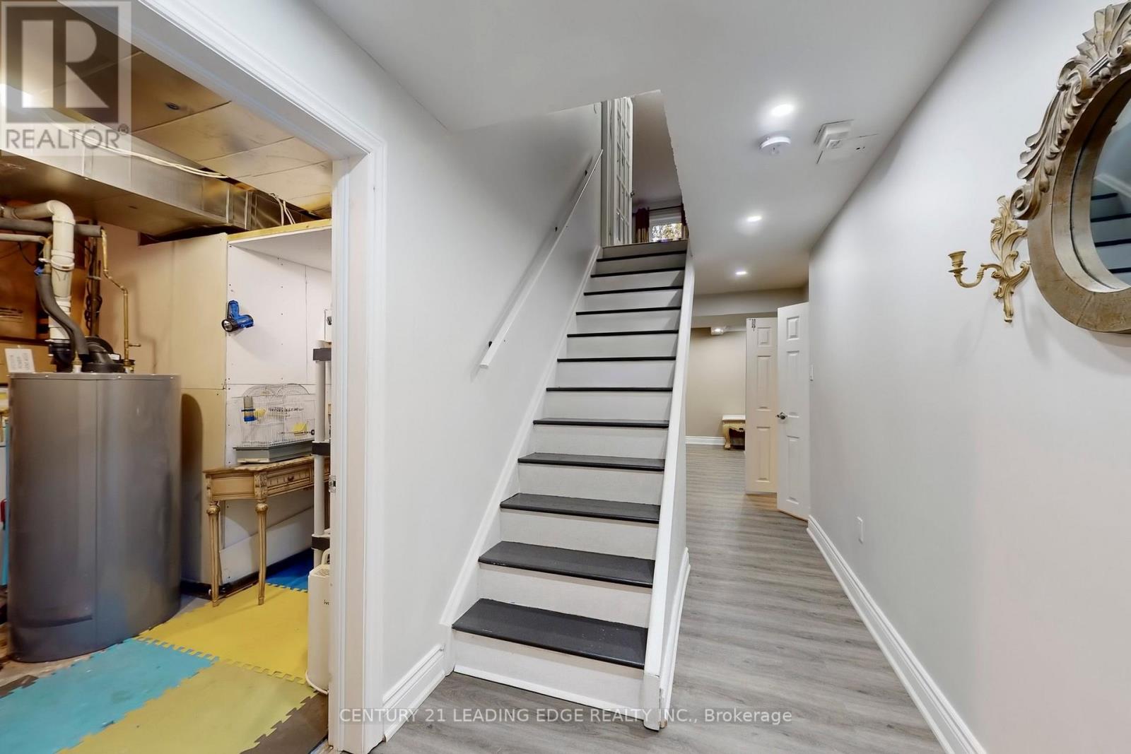 21 Watkins Glen Crescent, Aurora, Ontario  L3G 7P3 - Photo 35 - N12583704