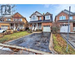 21 WATKINS GLEN CRESCENT, Aurora, Ontario