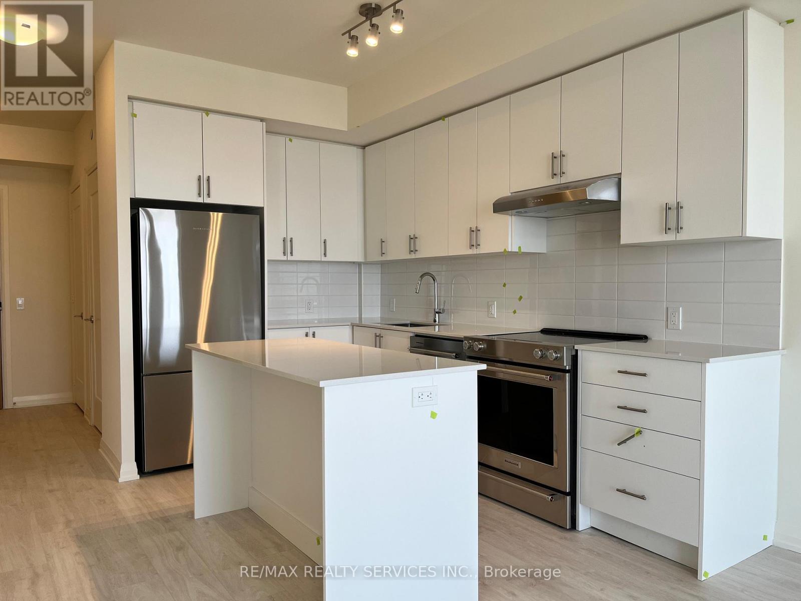 1907 - 8960 Jane Street, Vaughan, Ontario  L4K 0N9 - Photo 2 - N12583750